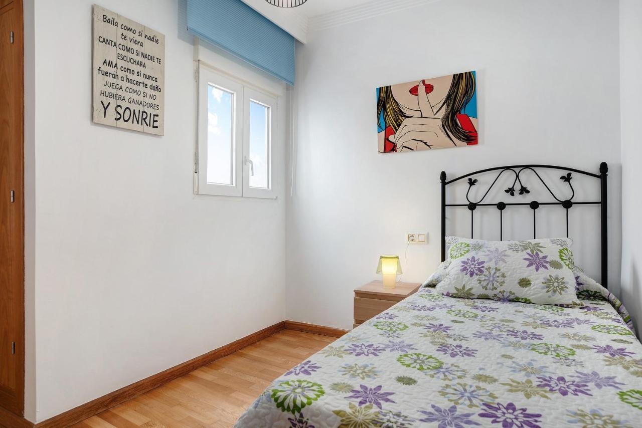 קוניל דה לה פרונטרה Apartamento Sol - Solo Familias מראה חיצוני תמונה