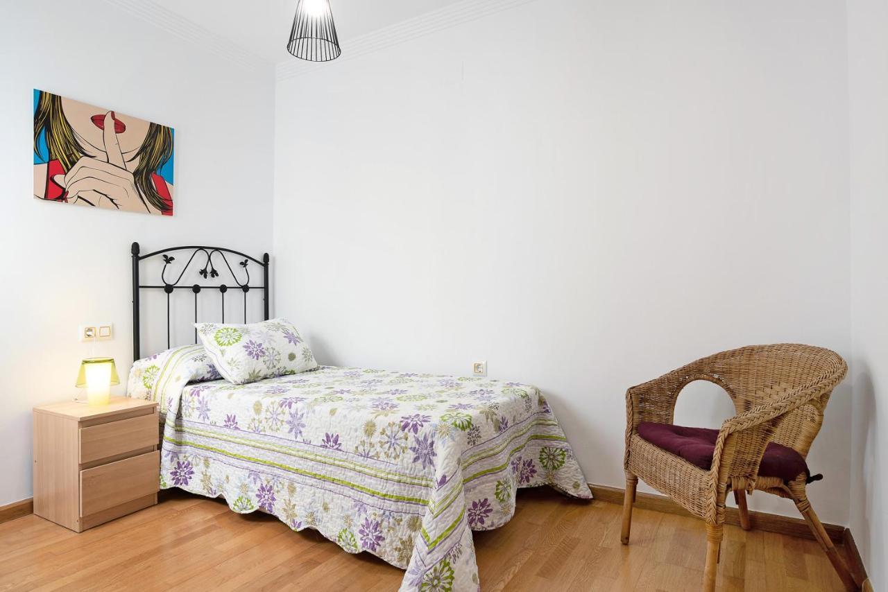 קוניל דה לה פרונטרה Apartamento Sol - Solo Familias מראה חיצוני תמונה